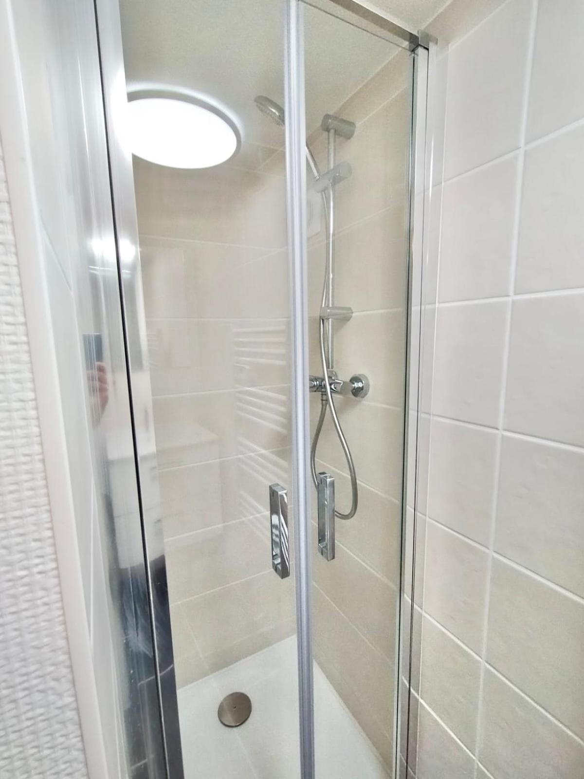 Maison Lagrange - 4 Chambres Quartier Iut Hopital كْيَمبيه المظهر الخارجي الصورة